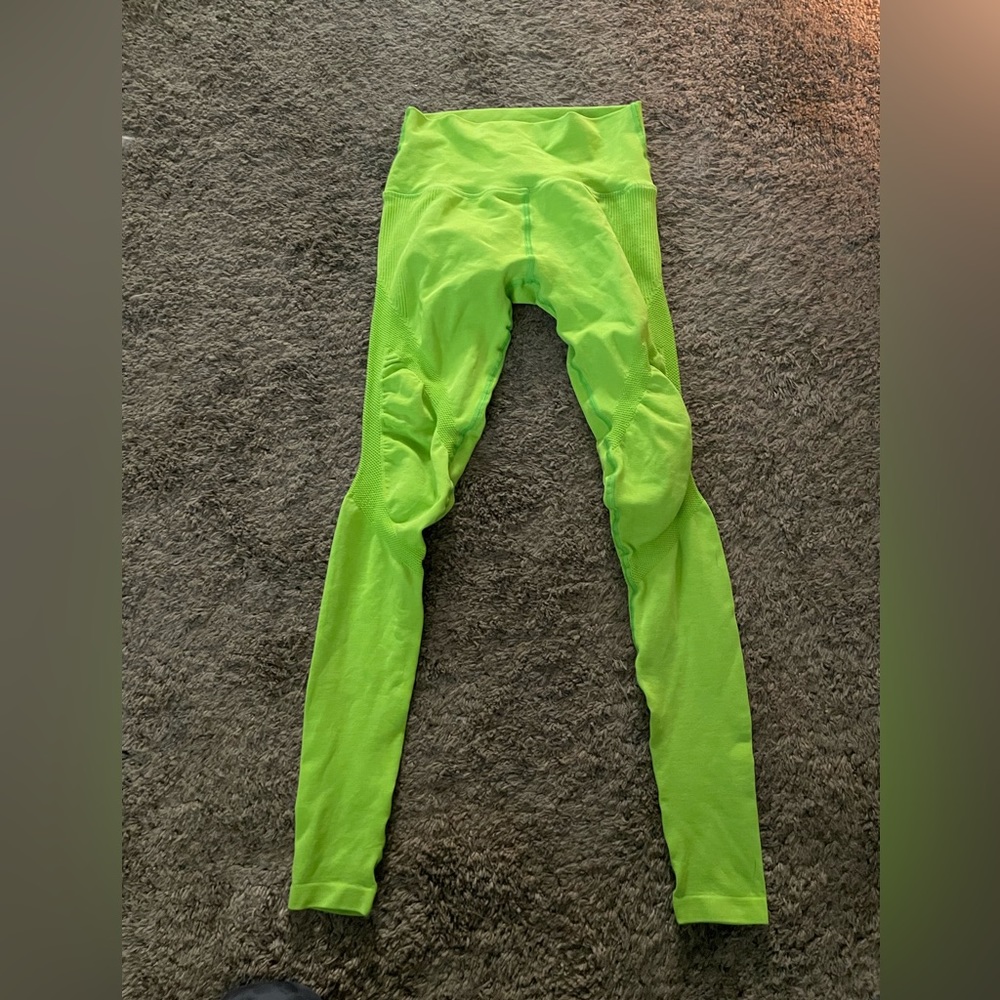 Alphalete neon green leggings